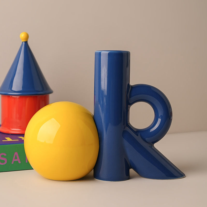 4Colors OK-Shaped Ceramic Vase - Ok Lighting Decor recension och pris