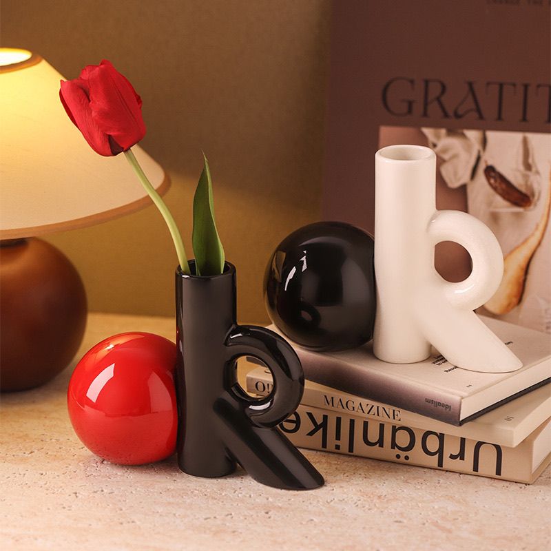 4Colors OK-Shaped Ceramic Vase - Ok Lighting Decor recension och pris