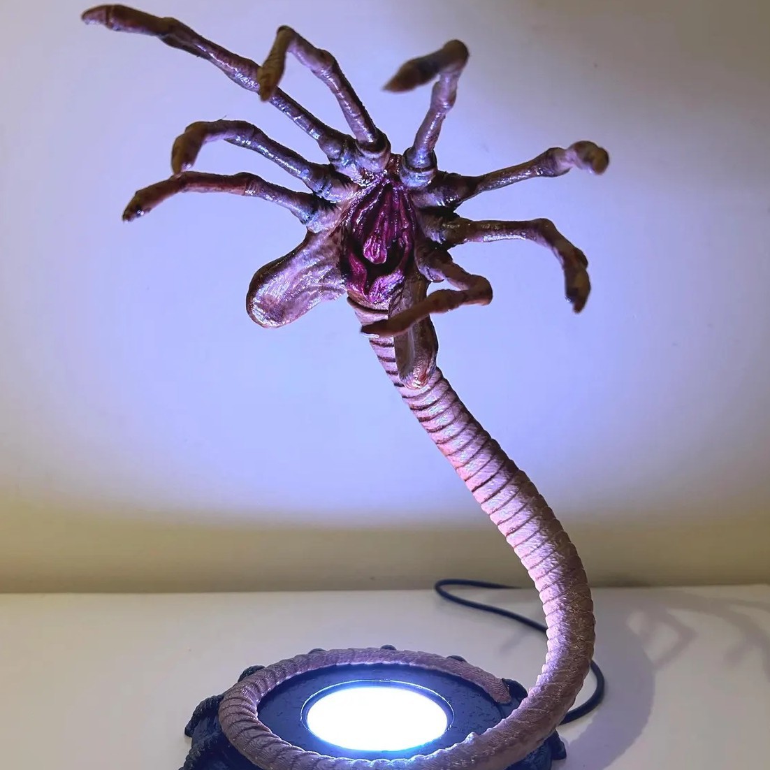 Alien Facehugger Lamp Nightlig - Lighting Decor For Home recension och pris