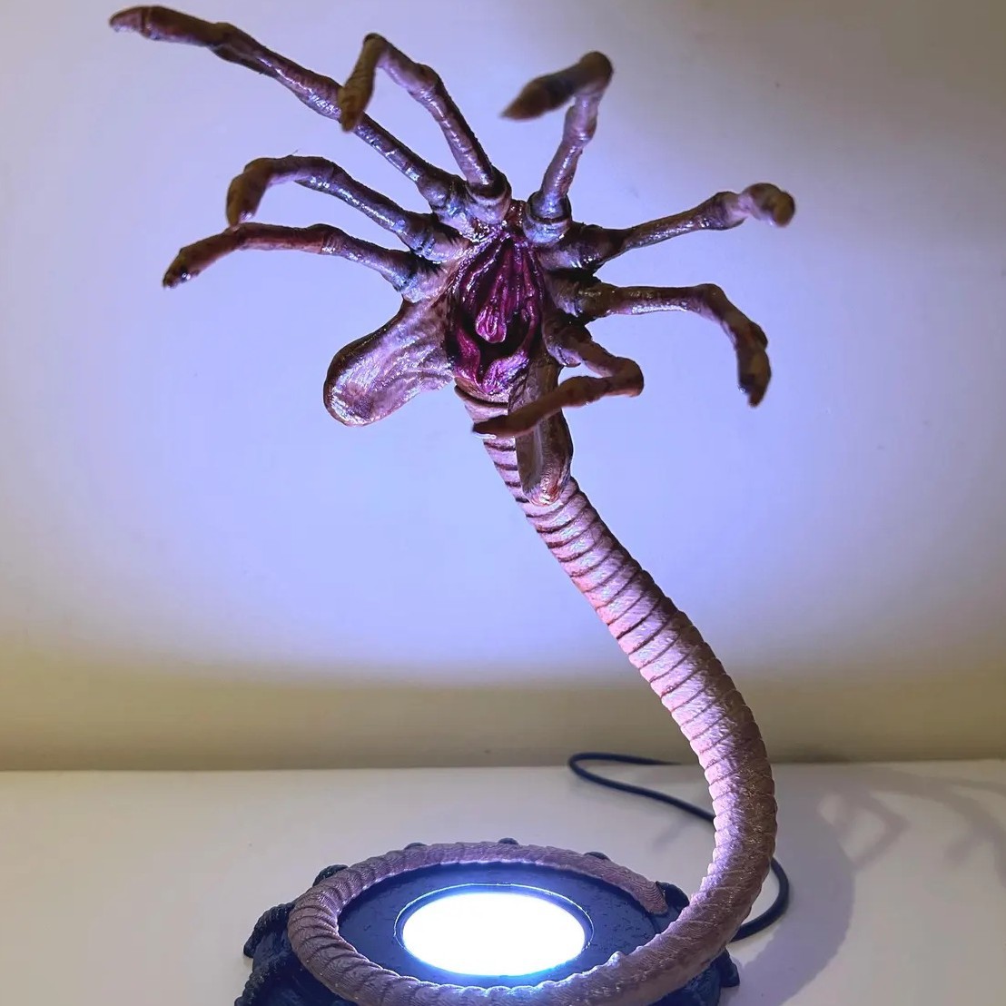 Alien Facehugger Lamp Nightlig - Lighting Decor For Home recension och pris